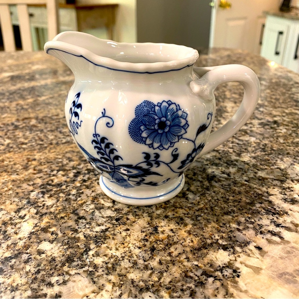 Vintage Blue Danube creamer. Banner mark. In perfect condition